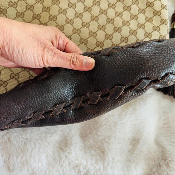 GUCCI
Beige/Ebony GG Canvas Bamboo Jackie Large Shoulder Bag - Picture 6 of 12